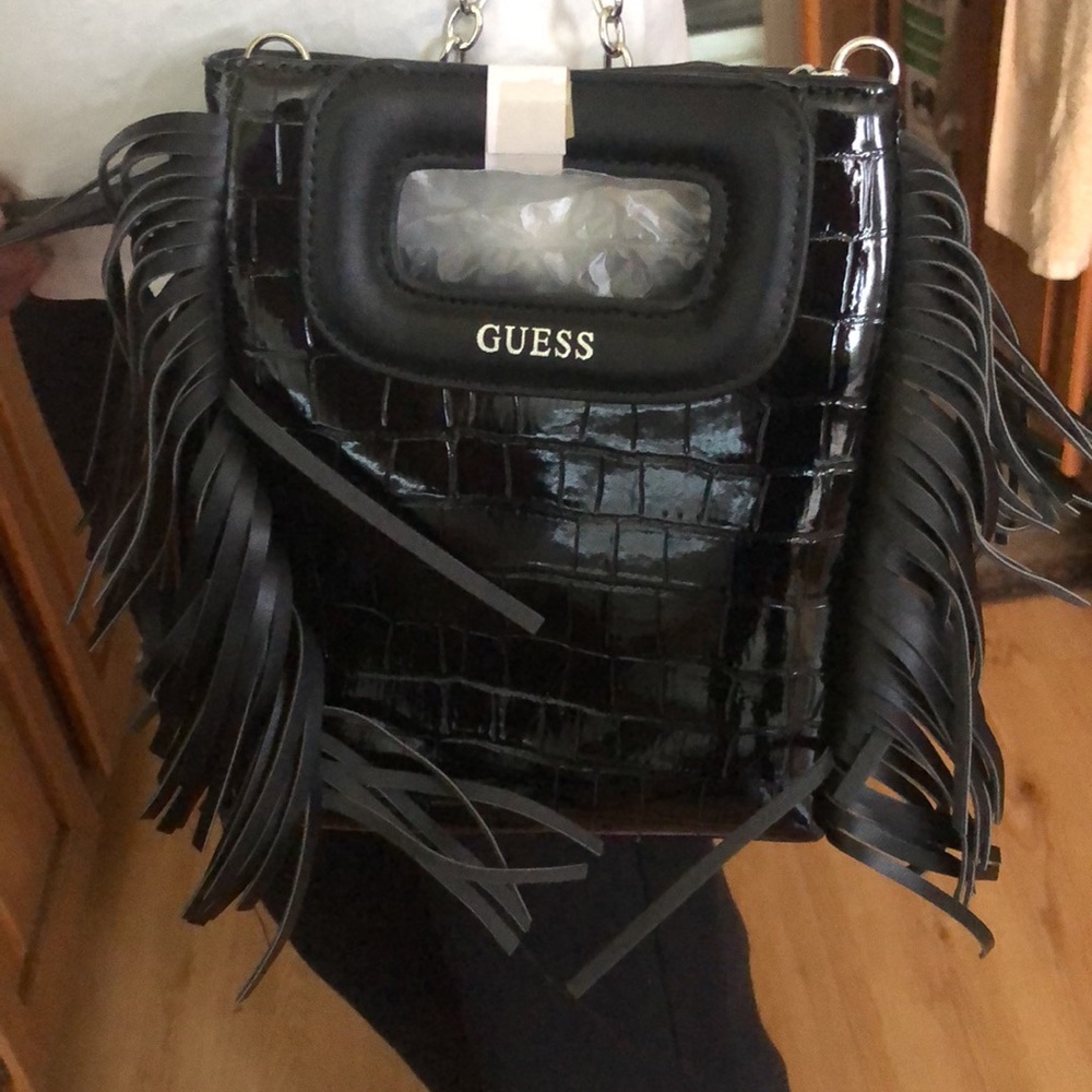 Brand New Never Worn woman Guess Shoulder Bag - Picture 2 of 5